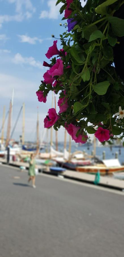 Kapitainskoje Direkt Am Hafen Flensburgs Apartamento Exterior foto